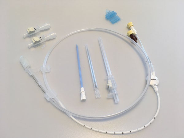 Produktbild - 62438 - CVK-set 2-lumen med avstängningsknapp 7Fr 16/18G 150mm