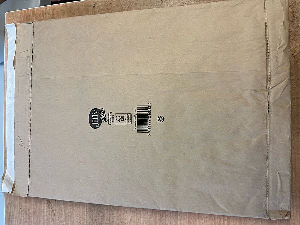 Produktbild - 65530 - Vadderad påse brun med hål och remsa utan tryck ej för biologiska prover 295mmx45,8cm