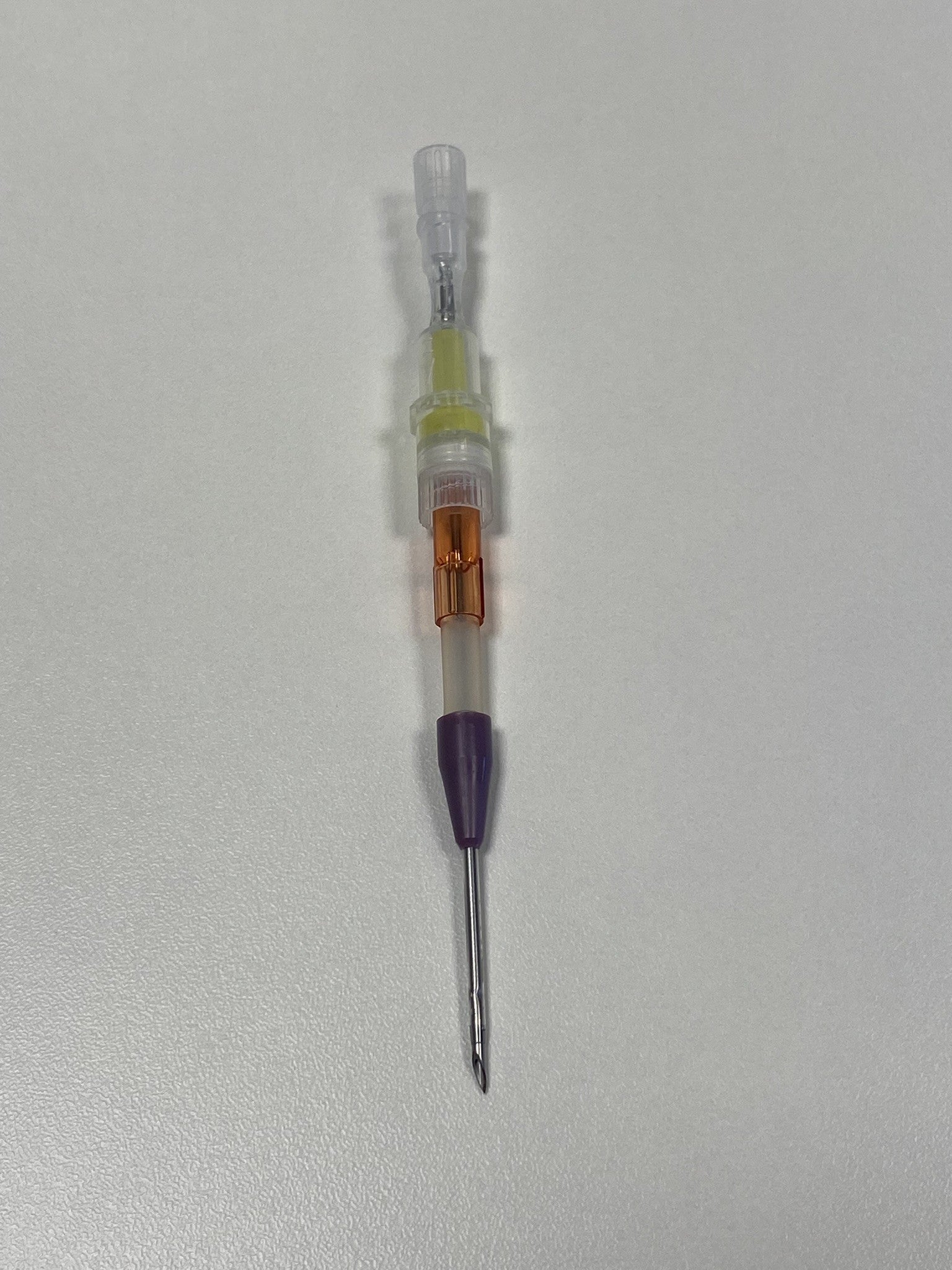 Produktbild - VF000177943 - Fistelkanyl med stickskydd 14G 25mm