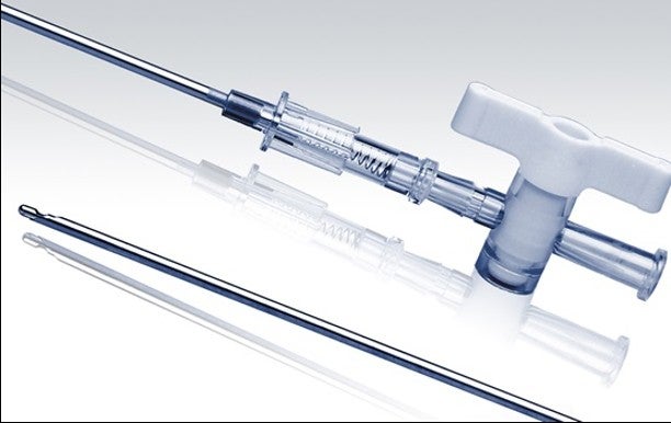 Produktbild - VF000162608 - Insufflationskanyl med luer-lock-fattning och skarp nålsegg längd 120mm