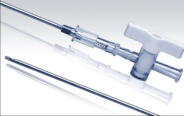 Produktbild - VF000162608 - Insufflationskanyl med luer-lock-fattning och skarp nålsegg längd 120mm