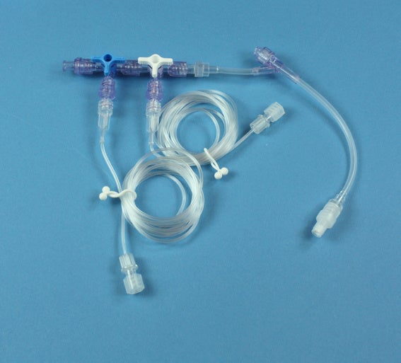 Produktbild - VF000123280 - TIVA-set med 2 anslutningar injektionsmembran och 3 backventiler utan infusionsaggregat