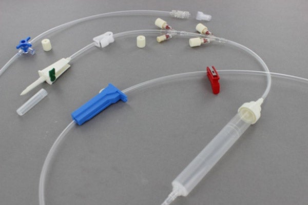 Produktbild - 41995 - Infusionsaggregat till volympump 708 4-vägs för cytostatika