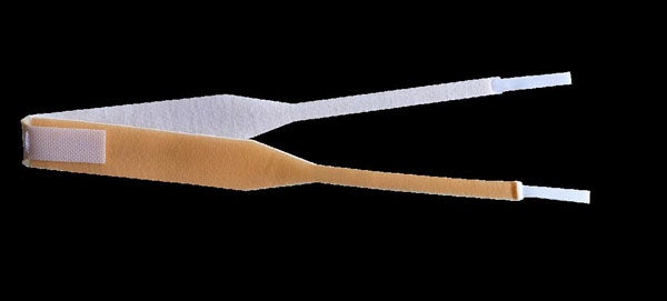 Produktbild 1 - 59313 - NACKBAND T TRAKEOSTOMIKANYL VUXEN L20-30/47-56 M STÄLLBAR KARDBORRE