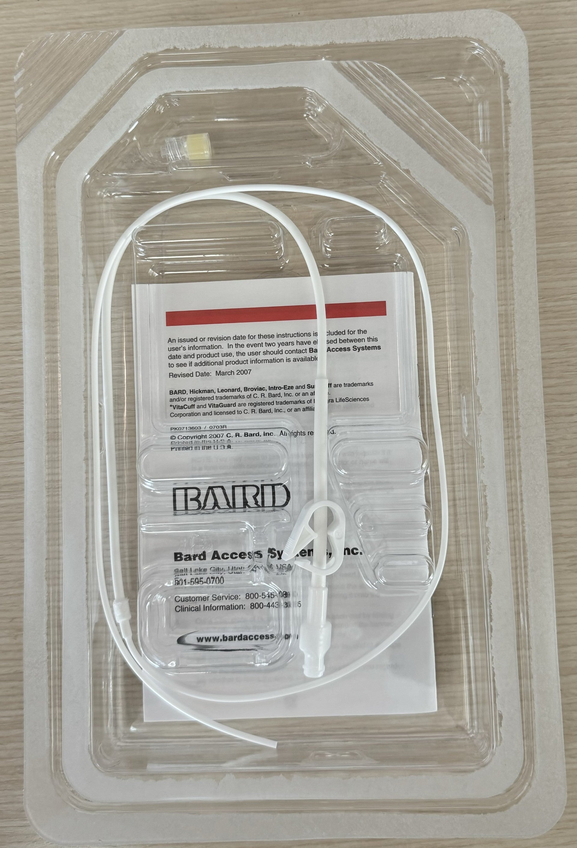 Produktbild - VF000146782 - CVK-set 1-lumen långtidskateter med cuff och avstängning 4,2Fr 90cm