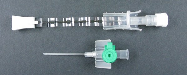 Produktbild - 43587 - Infusionskanyl med injektionsport med stickskydd röntgentät grön 18G 1,3x45mm