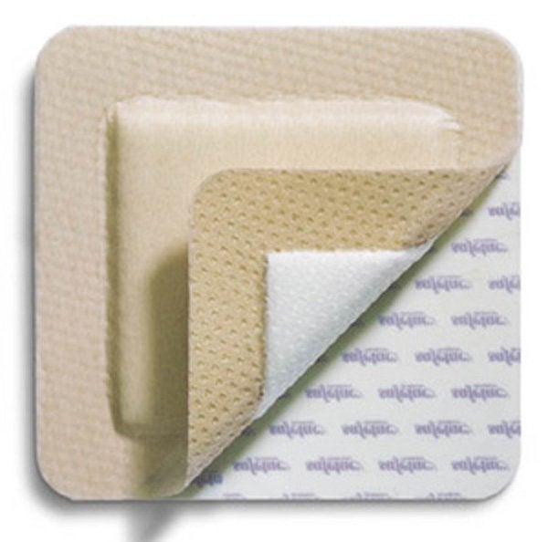 Produktbild - 83267 - Polyuretanförband högabsorberande med silikonbeläggning och häftkant 15x20cm