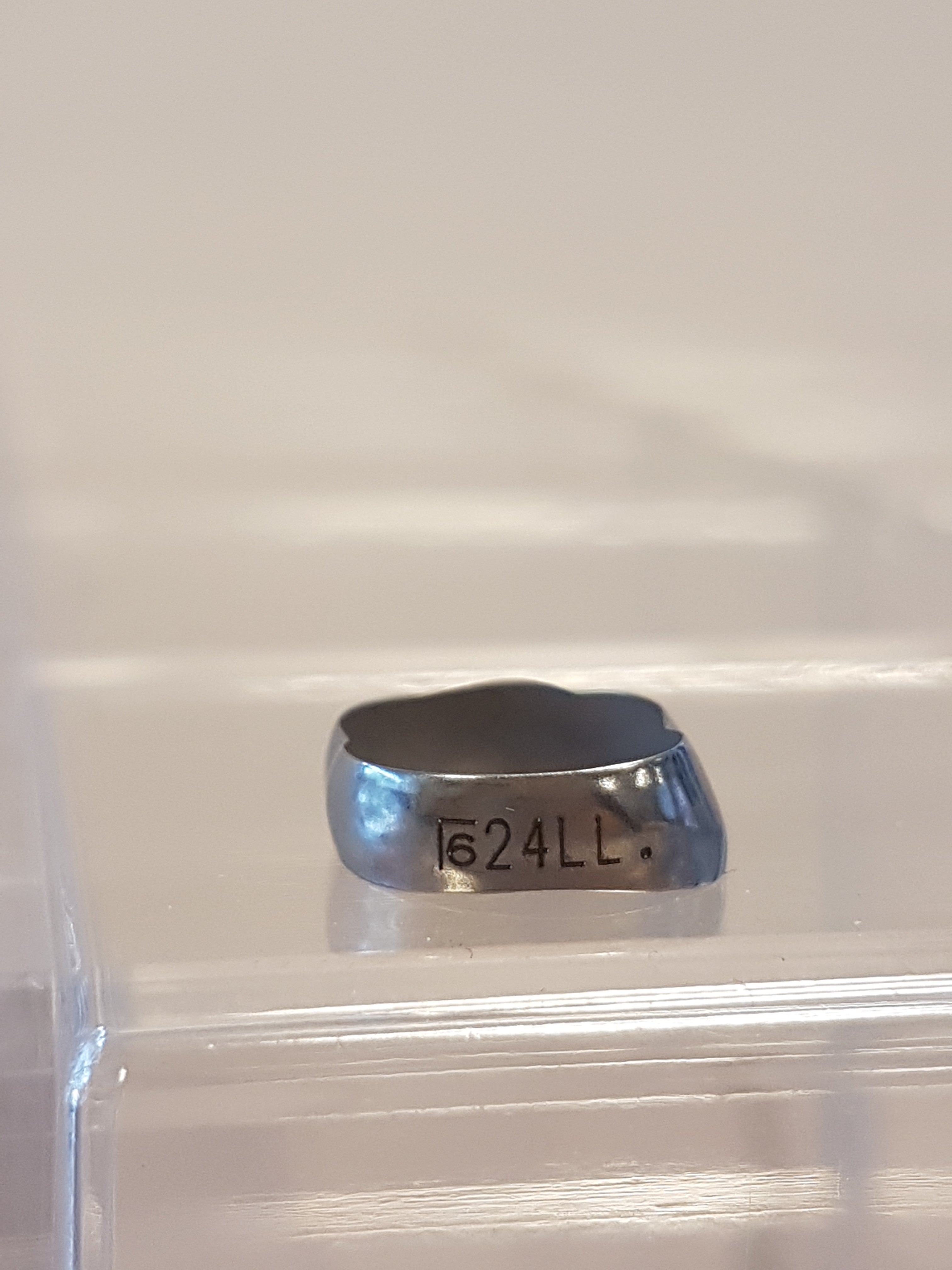 Produktbild - VF000140889 - Ortodontiskt band med dubbel buckaltub för vänster underkäke strl 4