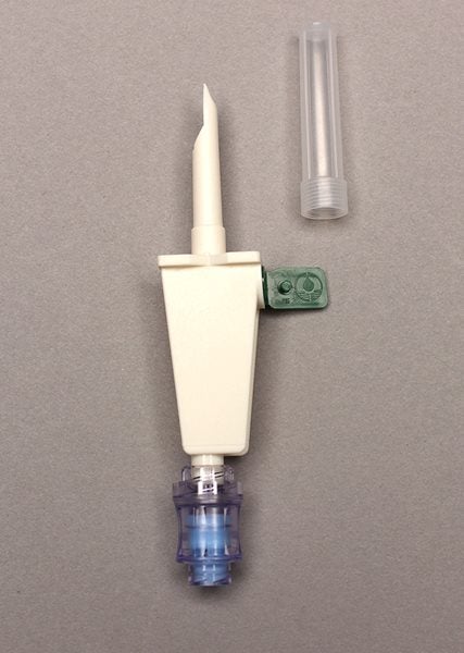 Produktbild - 58747 - Spike för uppdragning ur infusionspåse med injektionsmembran och hydrofobt luftningsfilter