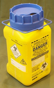 Produktbild - 85221 - Burk för stickande och skärande avfall ADR-godkänd 1,63L 10,4x10,4x21,0