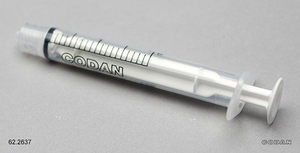 Produktbild - 65379 - Injektionsspruta dubbelgraderad luer-lock med 0,1ml gradering 2ml