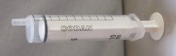 Produktbild - 41788 - Injektionsspruta dubbelgraderad luer-lock excentrisk med 1,0ml gradering 10ml