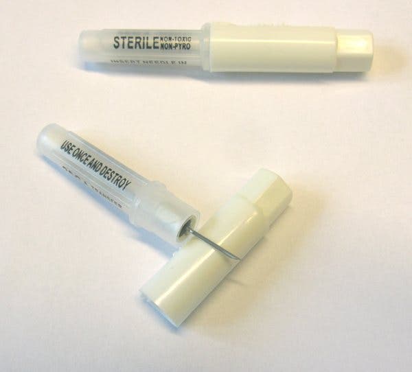 ProductDetail.productImageAltText