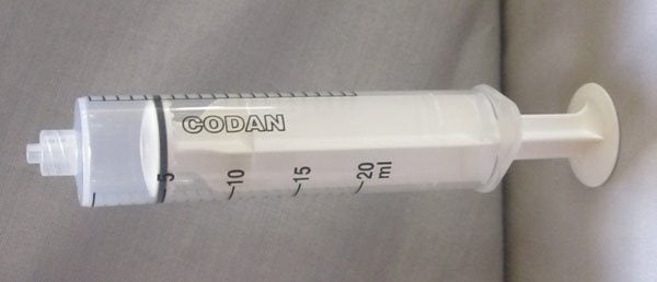 Produktbild - 44856 - Injektionsspruta dubbelgraderad med 1,0ml gradering luer-lock 20ml