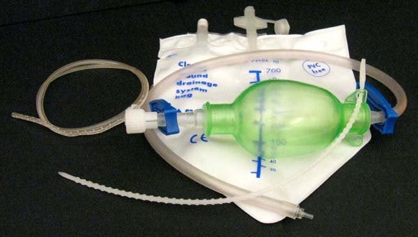 Produktbild - 44415 - Sugdrän passivt med boll kateter CH10 och påse 700ml undertryck 75mmHg